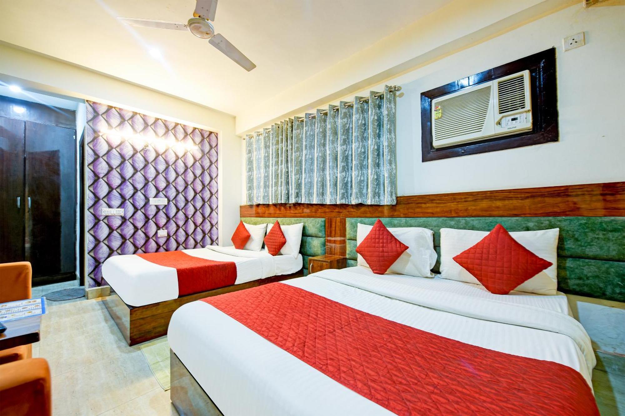 Airport Hotel Classic Park New Delhi Exterior photo
